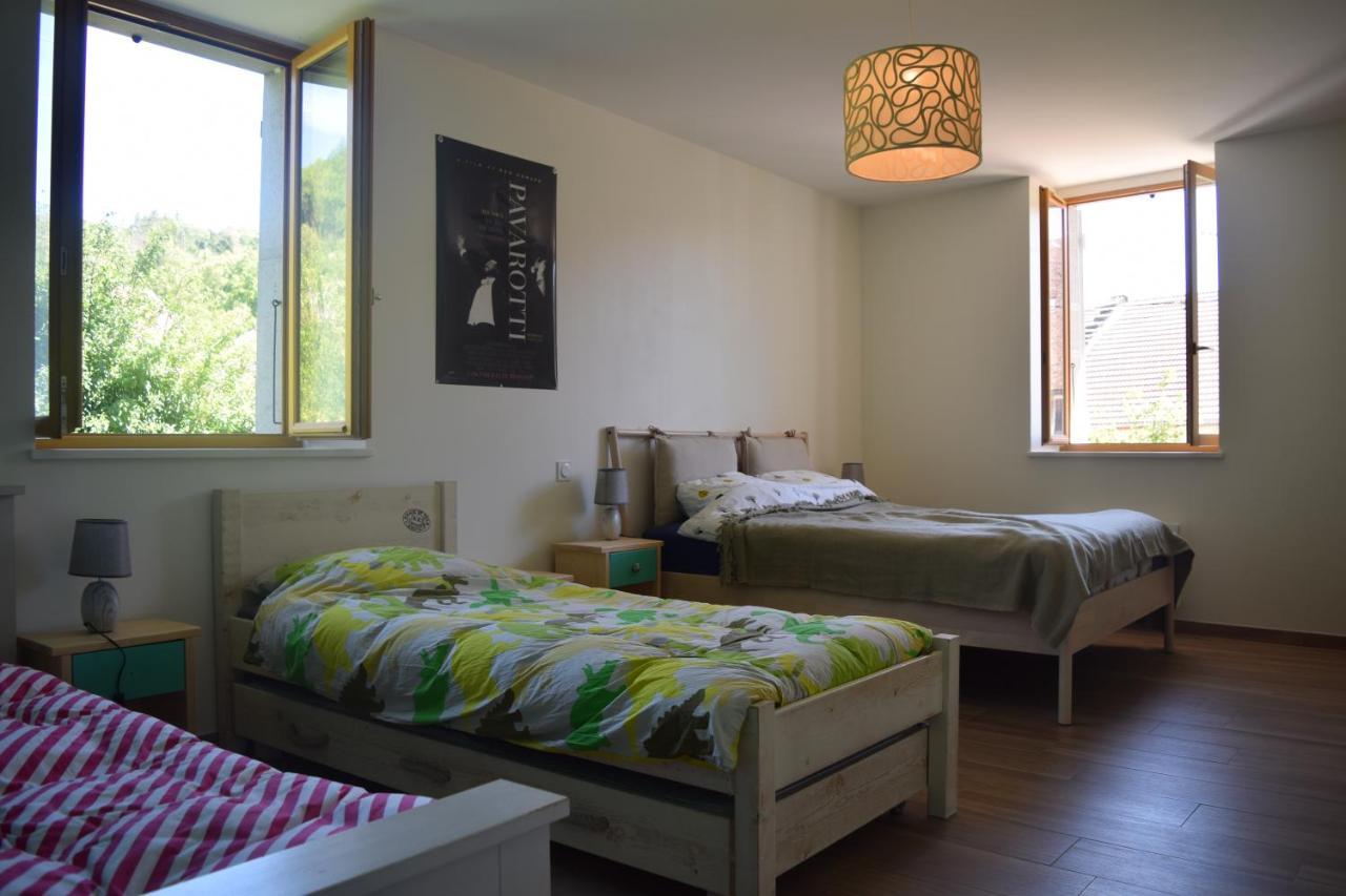 Spacious Apartment In Old Farm Close To Lac De Vouglans La Tour-du-Meix Экстерьер фото